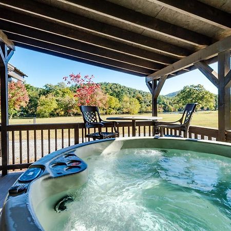 Asheville River Cabins Arden エクステリア 写真