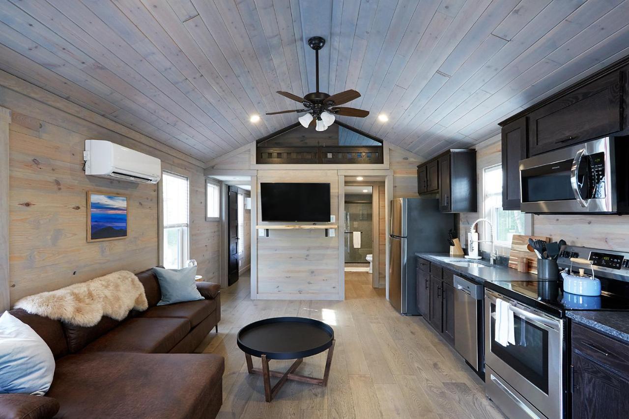 Asheville River Cabins Arden エクステリア 写真