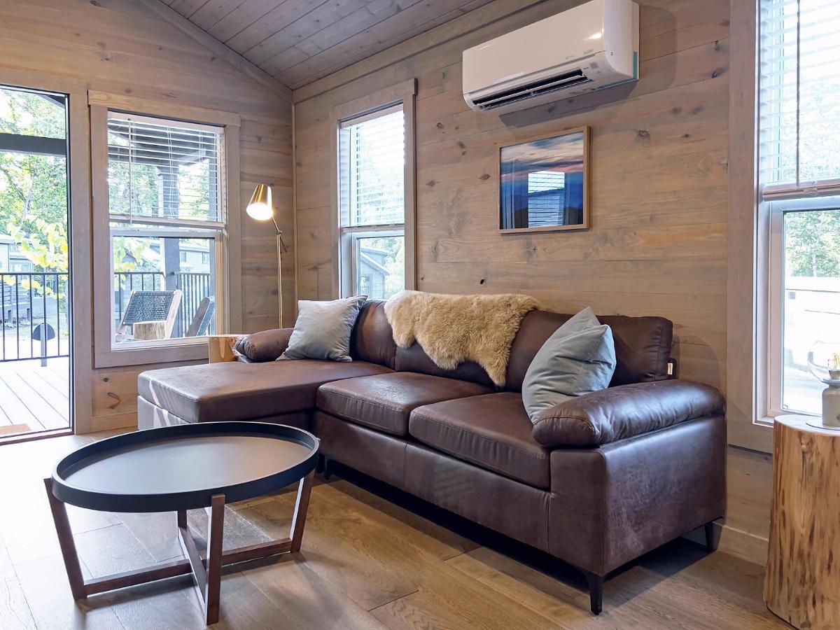 Asheville River Cabins Arden エクステリア 写真