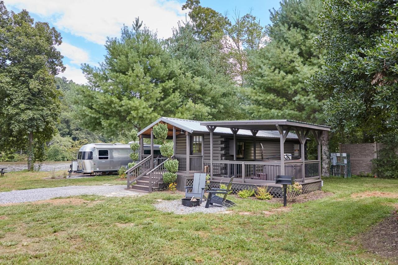 Asheville River Cabins Arden エクステリア 写真