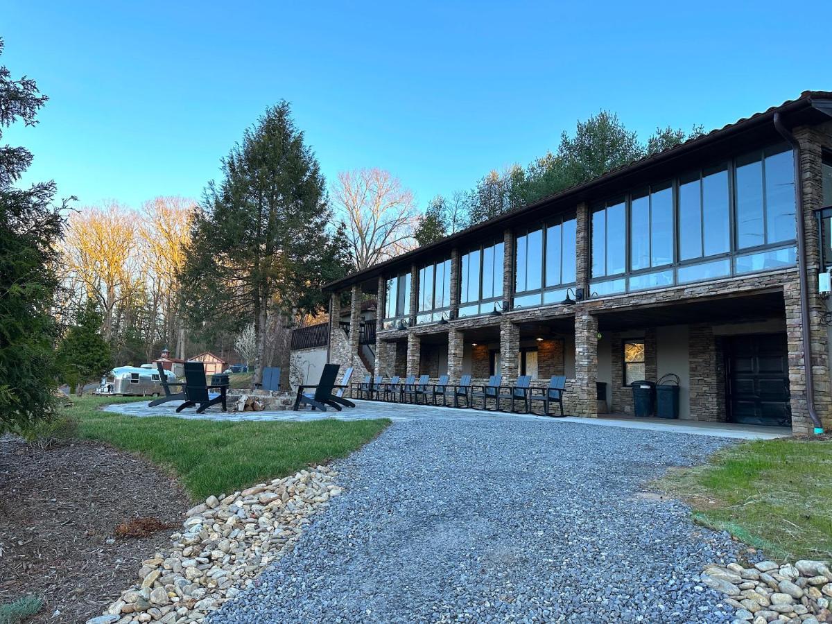 Asheville River Cabins Arden エクステリア 写真