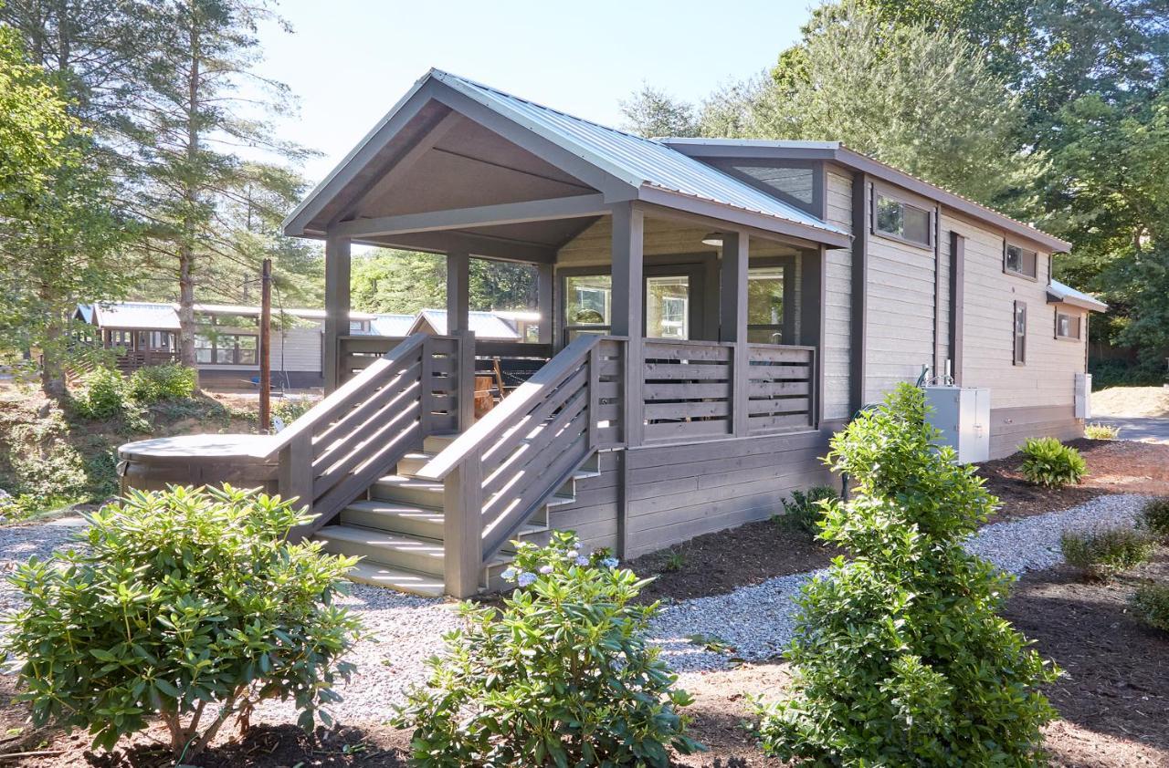 Asheville River Cabins Arden エクステリア 写真
