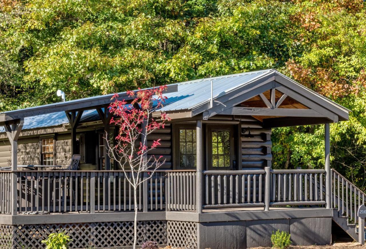 Asheville River Cabins Arden エクステリア 写真
