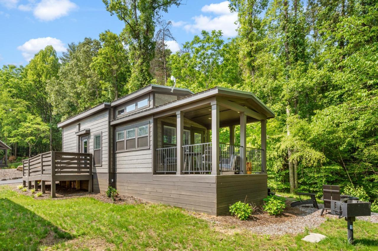 Asheville River Cabins Arden エクステリア 写真