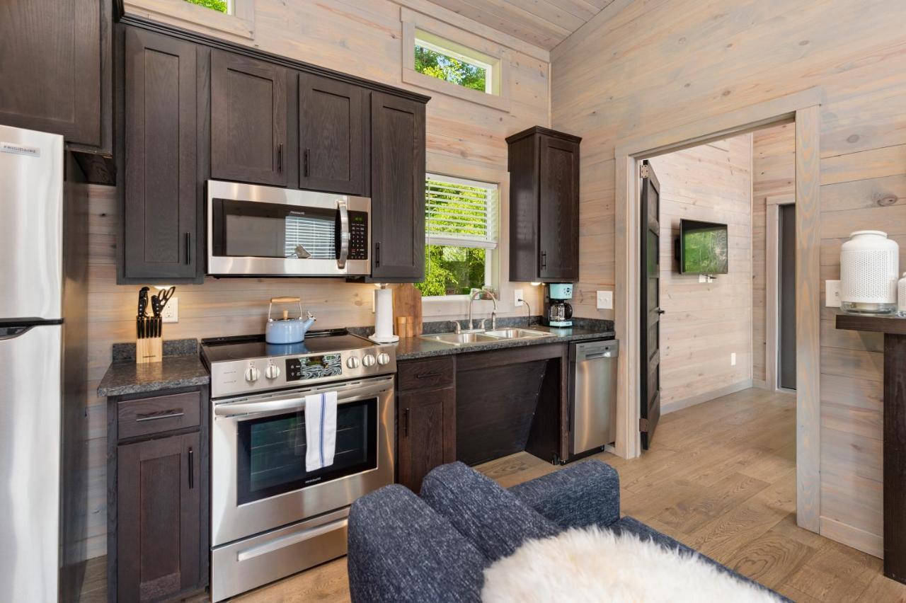 Asheville River Cabins Arden エクステリア 写真
