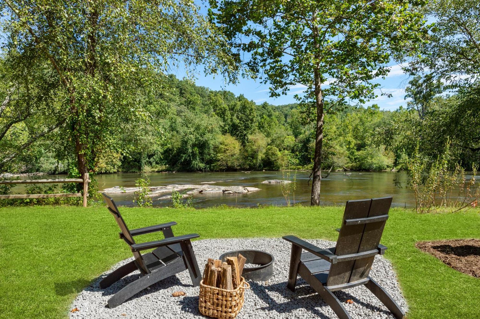 Asheville River Cabins Arden エクステリア 写真