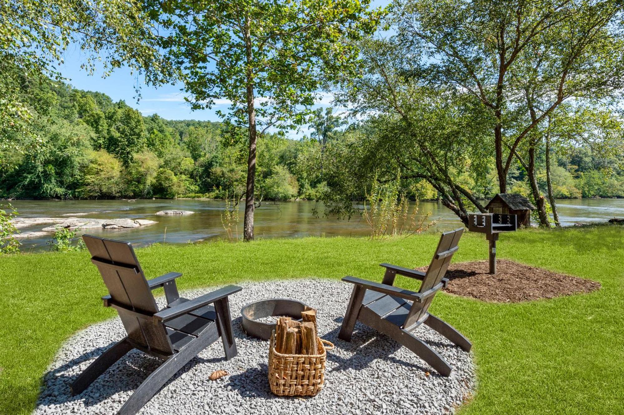 Asheville River Cabins Arden エクステリア 写真