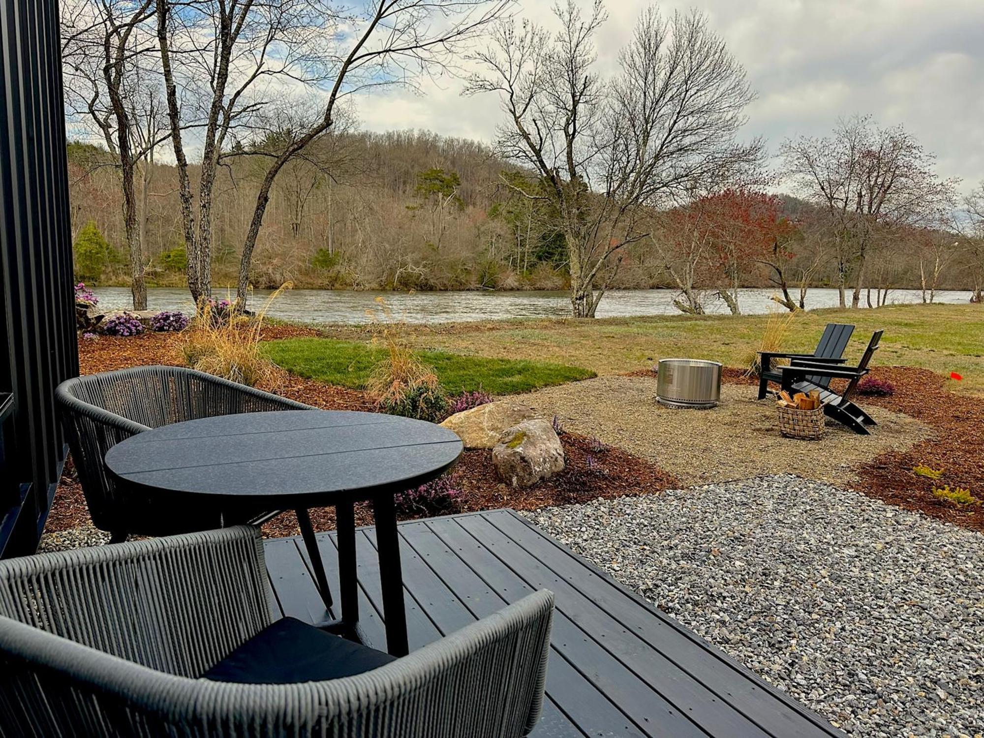 Asheville River Cabins Arden エクステリア 写真